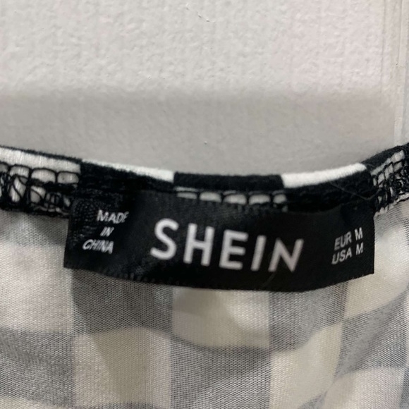 Checkered Crop Top - Picture 3 of 3